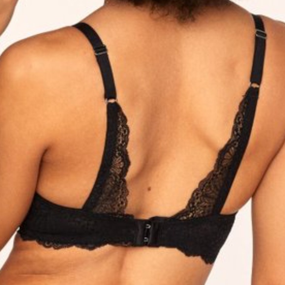 Unlined Plus Wings Back Bra Wings On back - Picture 7 of 8